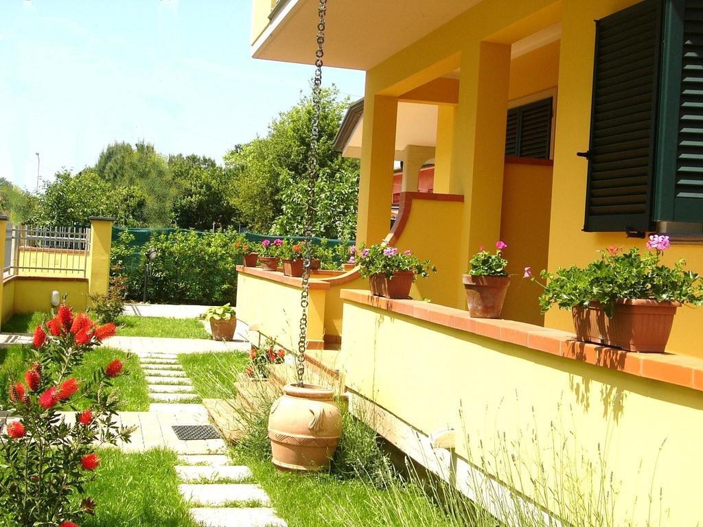 Nonna Alda Bed and Breakfast Viareggio Exteriör bild
